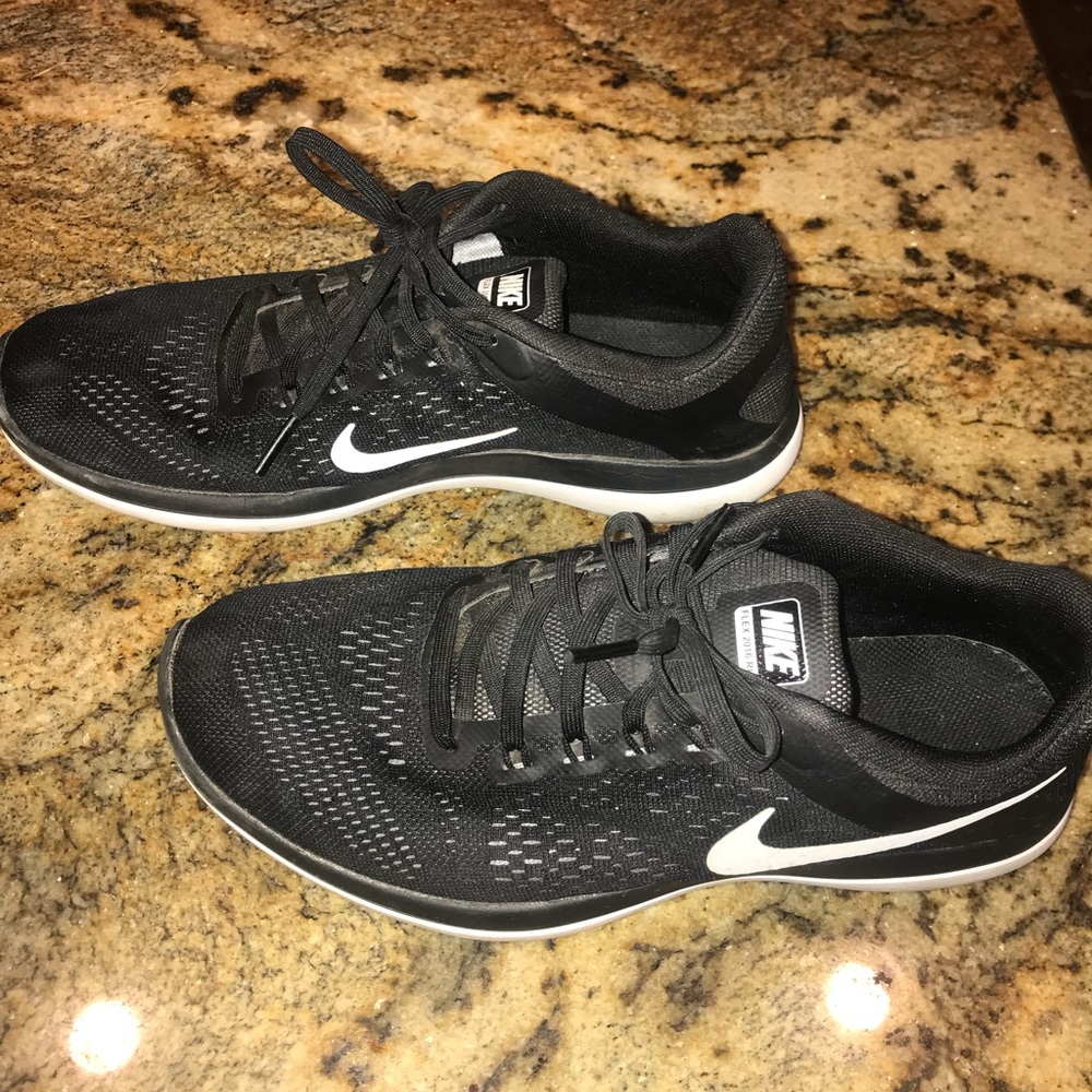 Nike flex run shoes-women’s 8.5